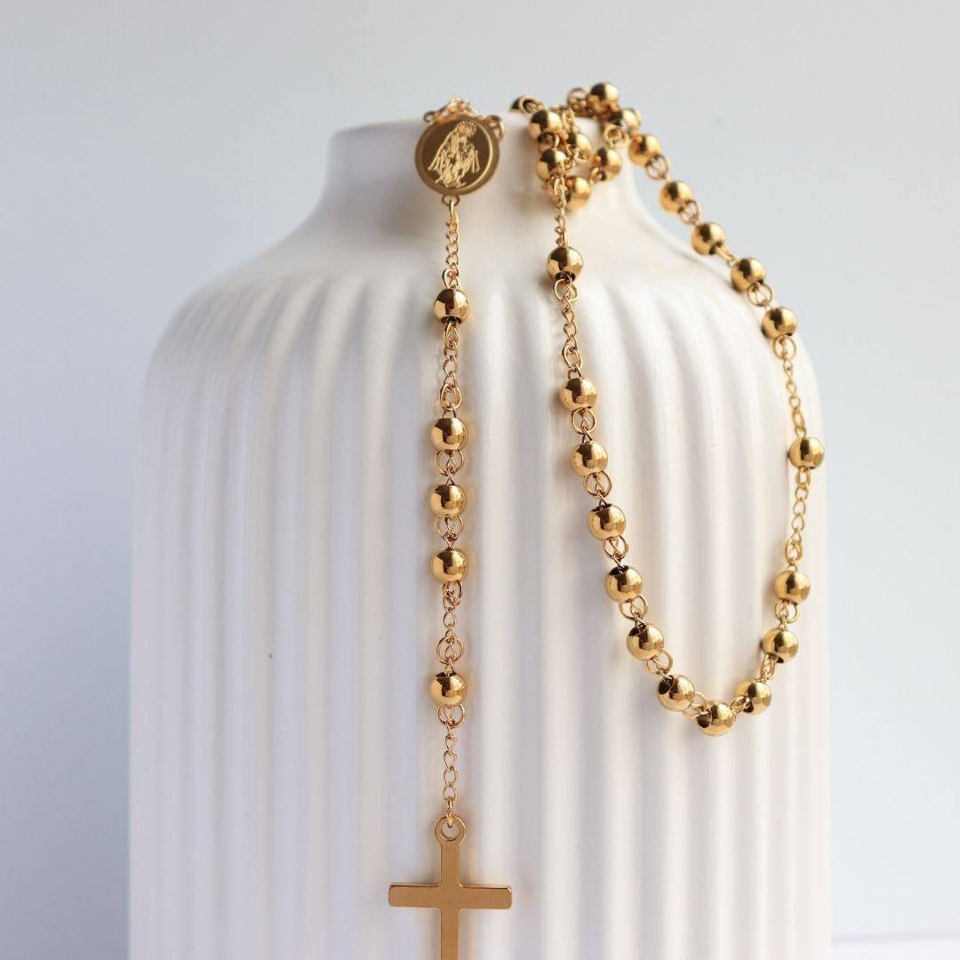 Camándula Mediana – Oro Laminado 18K