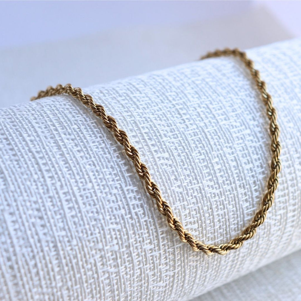 Cadena Lazo 4 mm – Oro Laminado 18K (65 cm)