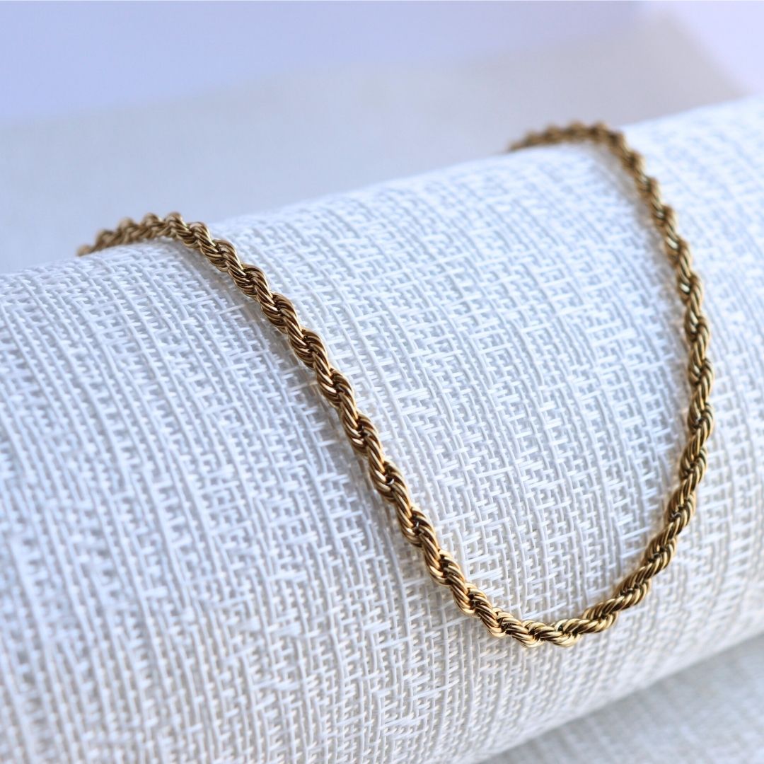 Cadena Lazo 4 mm – Oro Laminado 18K (65 cm)