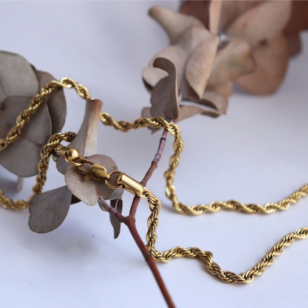 Cadena Lazo 4 mm – Oro Laminado 18K (65 cm)